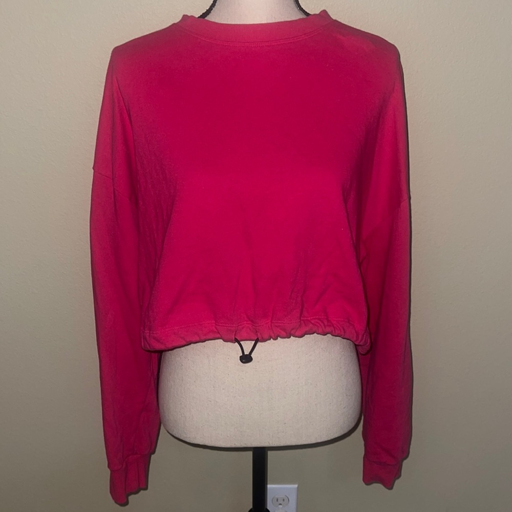 Hot pink crop sweater forever 21 size large